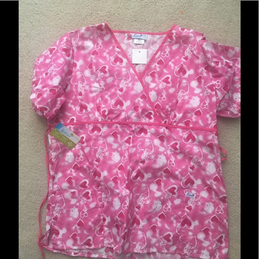 Heart scrub top